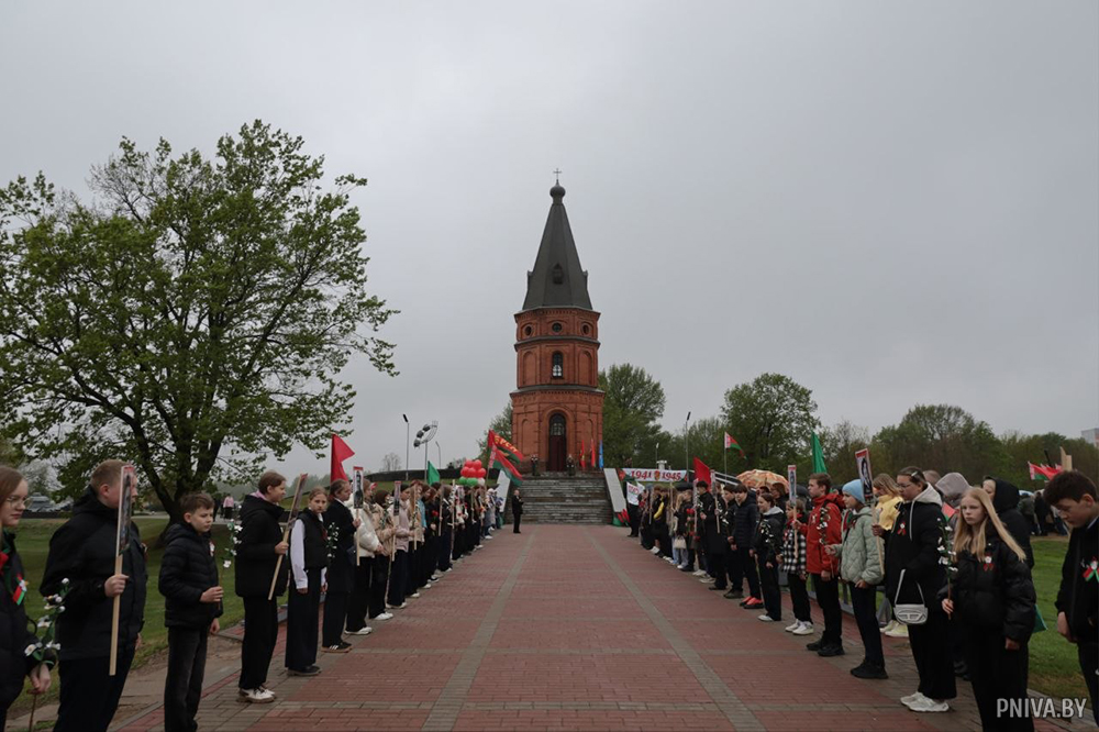Митинг ко Дню Победы на Буйничском поле